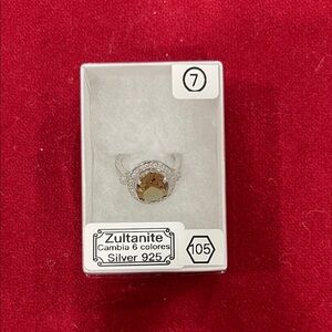 Silver 925 Ring with Captivating Zultanite stone